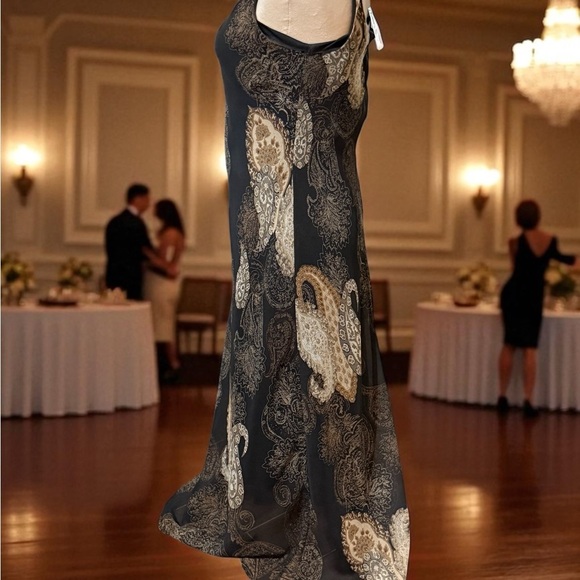 Connected Apparel Black and Gold Maxi Dress - Picture 2 of 4